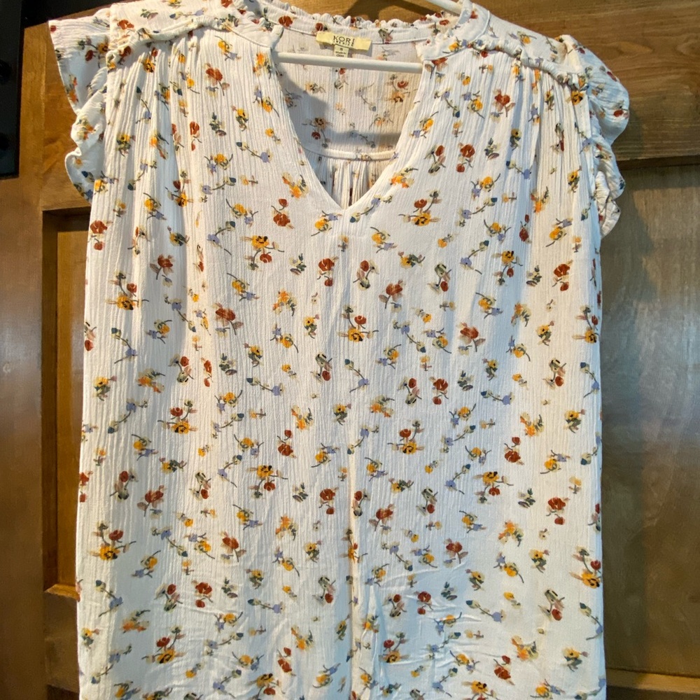 Sweet floral white background blouse